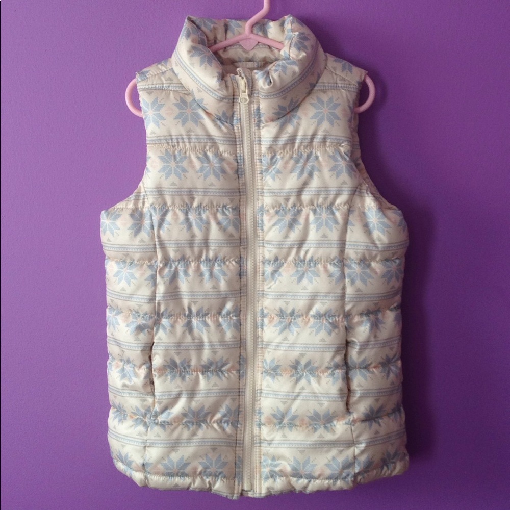 Old Navy girls snowflake vest ❄️